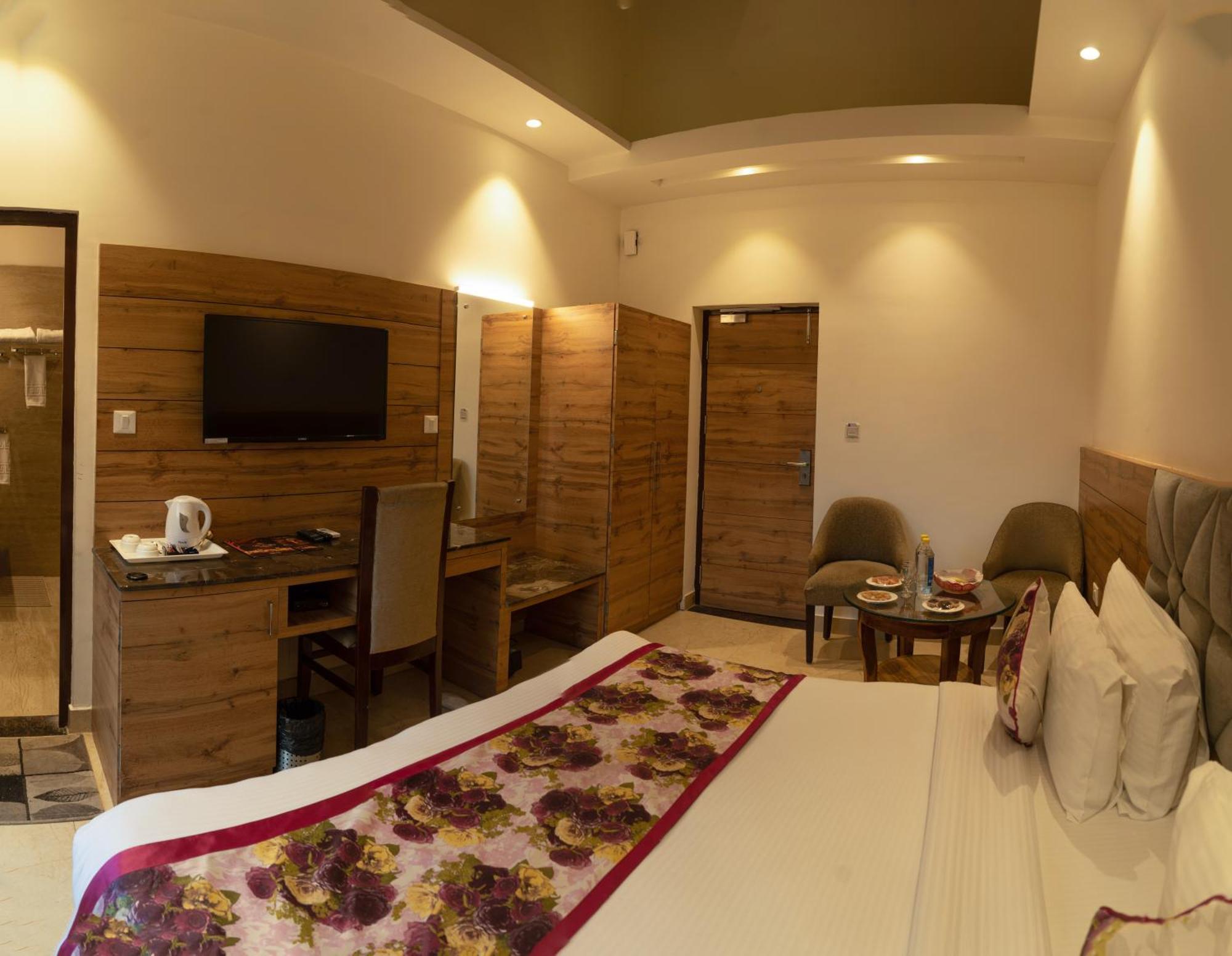 Wood Castle Spa & Resort Dhikuli Εξωτερικό φωτογραφία